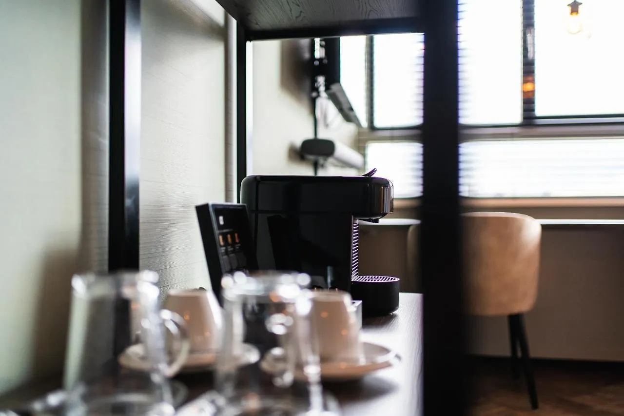 Onderwijshotel De Rooi Pannen Eindhoven 3*,  Holland
